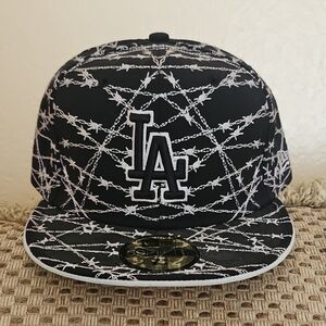 New Era 59fifty LA Black and White Barbed Wire Snapback